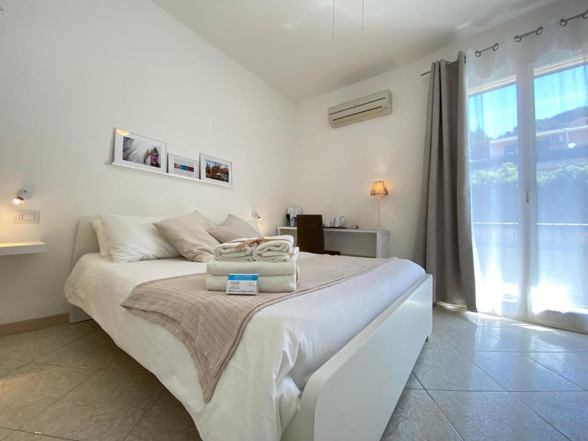 Ma&Mi Guest House Чефалу Екстериор снимка