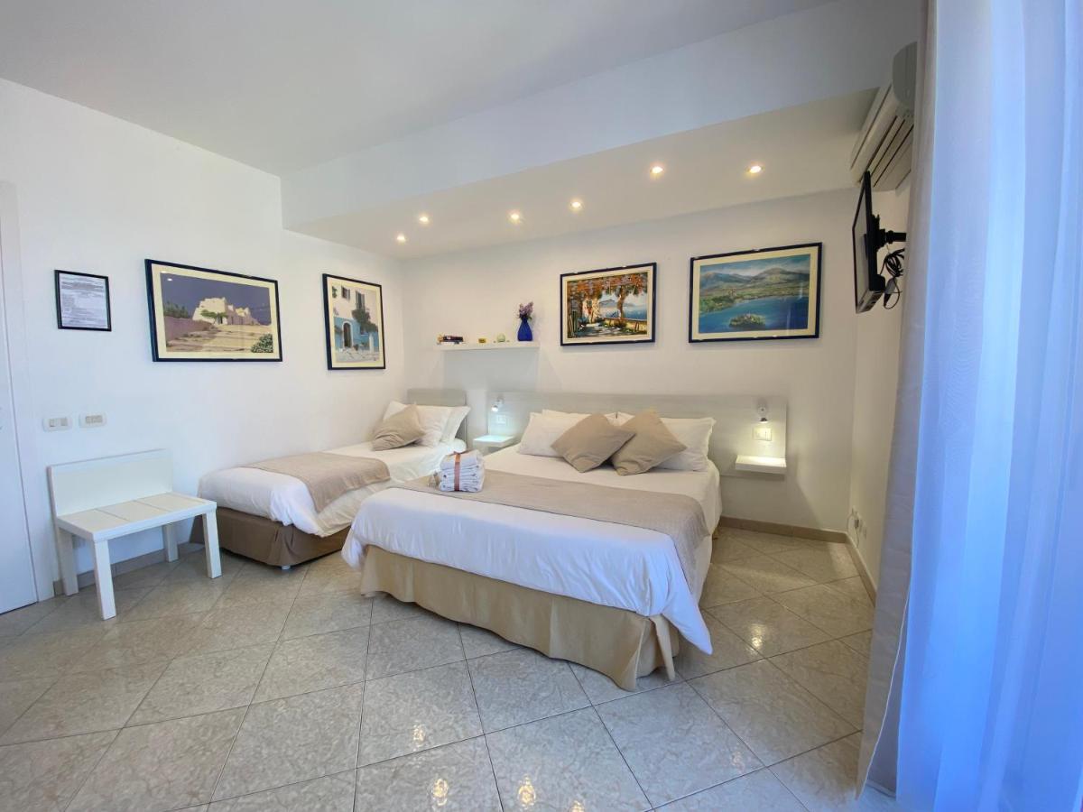 Ma&Mi Guest House Чефалу Екстериор снимка