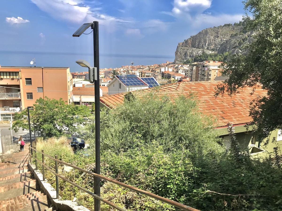 Ma&Mi Guest House Чефалу Екстериор снимка